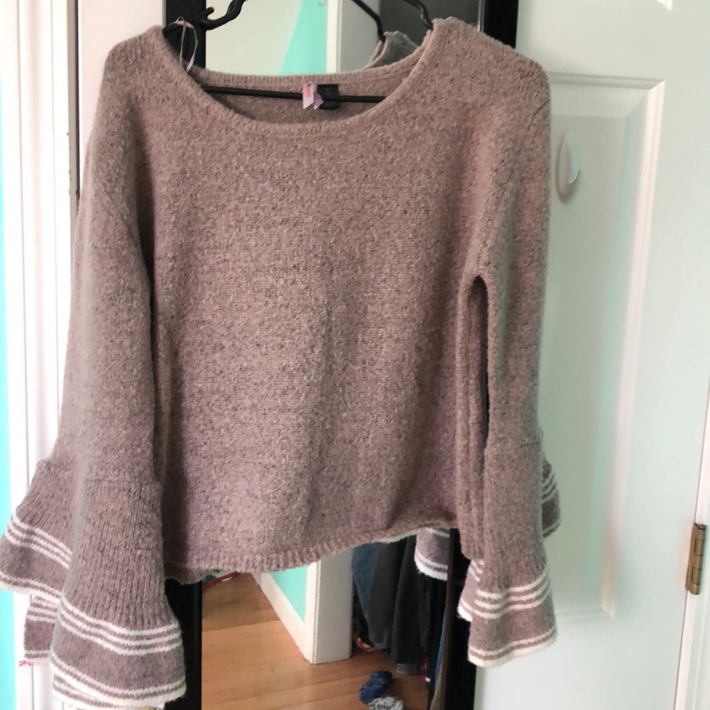 Mauve sweater with bell sleeves